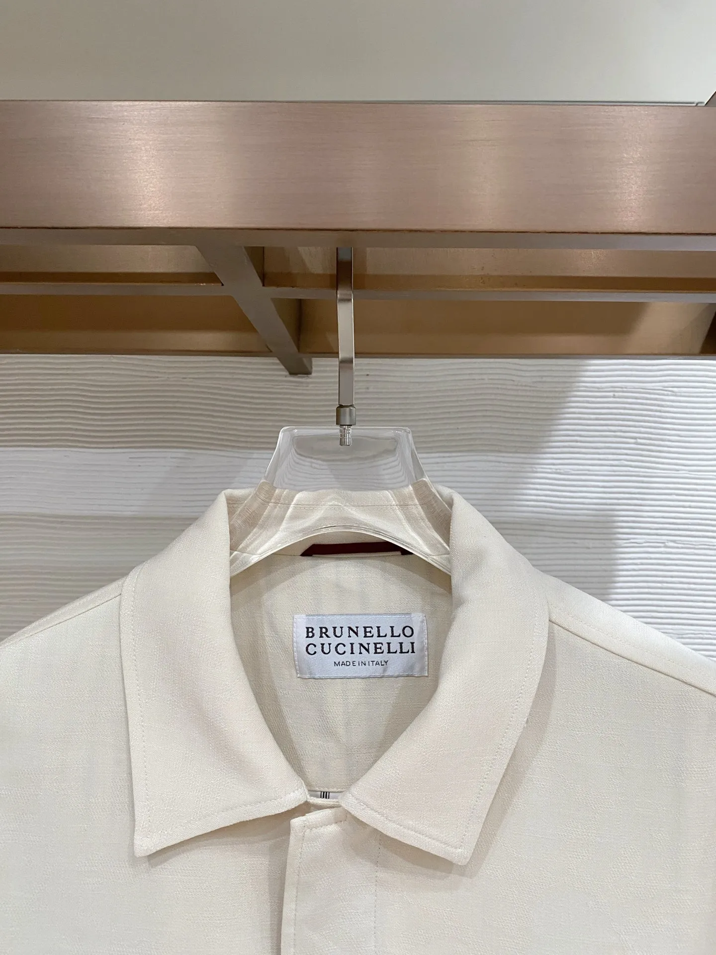 🌟Mainly recommend 45 BC 26 Autumn and Winter Linen Jacket. Series is on sale at the official website counter. The industry’s exclusive first launch of the most sought-after and popular Series men’s and women’s Same Style in the Classic main line, Classic urban casual style, Versatile simple style, couple’s jacket! New design style, subversive design, iconic brand logo, new fabric, slightly waterproof, casually wear a T-shirt, the upper body is super fashionable, especially easy to match, the concave shape is naturally indispensable for such high-end configuration. Color: Black Earth Apricot Sizes: M L XL 2XL 3XL